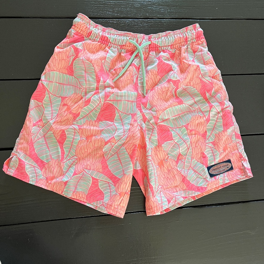 Vineyard Vines Men’s Small youth swim trunks